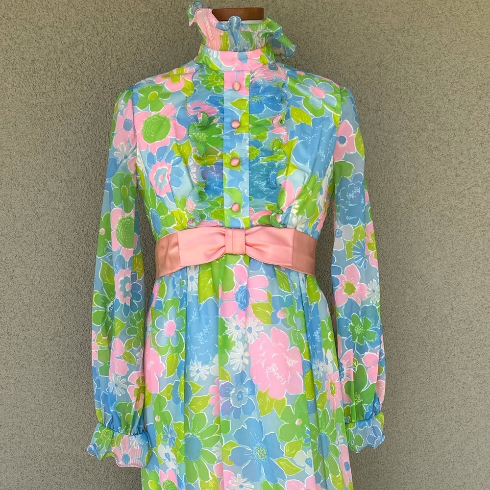 Vintage 70s floral prairie dress - Picture 6 of 8